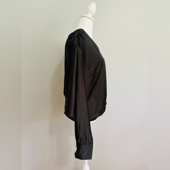 Lulu's Black Asymmetrical The Ballads One Shoulder Black Satin Blouse Size M - Picture 3 of 10